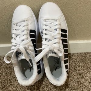 Girls White Puma Tennis Shoes